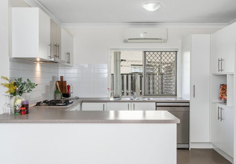 Photo - Unit 51/140-142 Eagleby Road, Eagleby QLD 4207 - Image 3