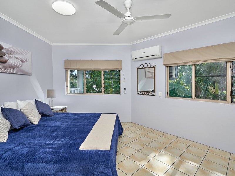 Photo - Unit 5/129 Oleander Street, Holloways Beach QLD 4878 - Image 6