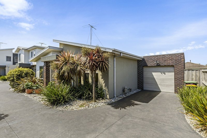 Photo - Unit 5/1353 Murradoc Road, St Leonards VIC 3223 - Image 3