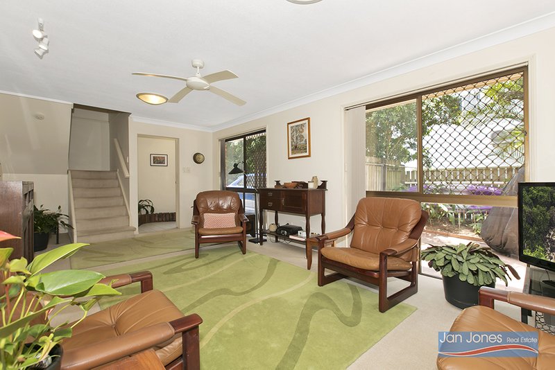 Photo - Unit 5/2 Landsborough Ave , Scarborough QLD 4020 - Image 5