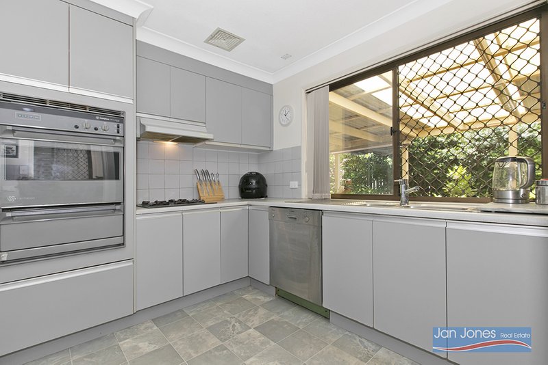 Photo - Unit 5/2 Landsborough Ave , Scarborough QLD 4020 - Image 10