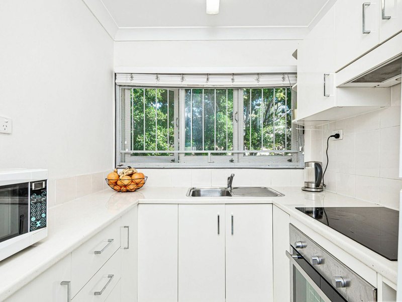 Photo - Unit 5/22 Oxford Street, Woolloongabba QLD 4102 - Image 3