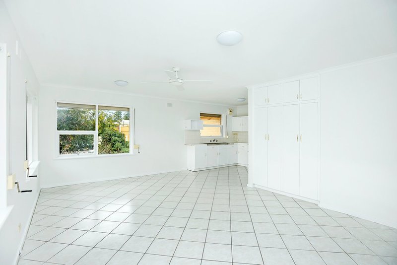 Photo - Unit 5/30 Kingsford Street, Victor Harbor SA 5211 - Image 5