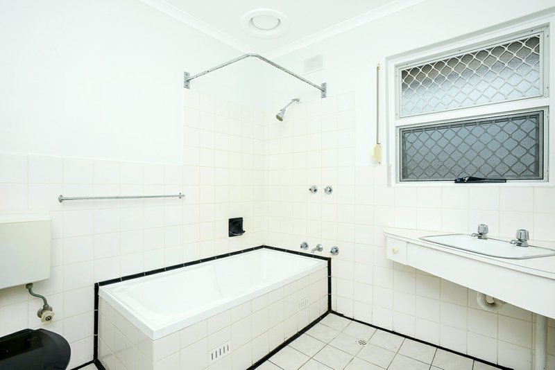 Photo - Unit 5/30 Kingsford Street, Victor Harbor SA 5211 - Image 9