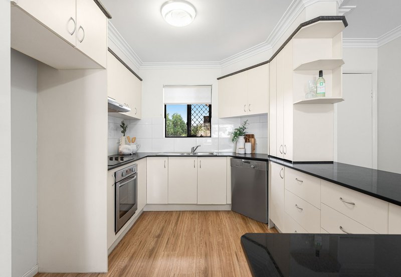 Photo - Unit 5/330 Hawthorne Road, Hawthorne QLD 4171 - Image 7