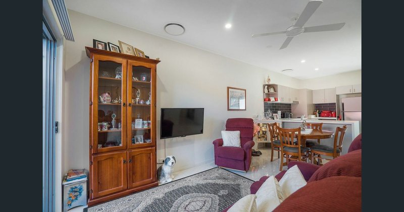 Photo - Unit 5/4 Albert St , Margate QLD 4019 - Image 2