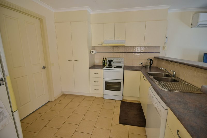 Photo - Unit 5/5 Kingscote Dve , Metung VIC 3904 - Image 3