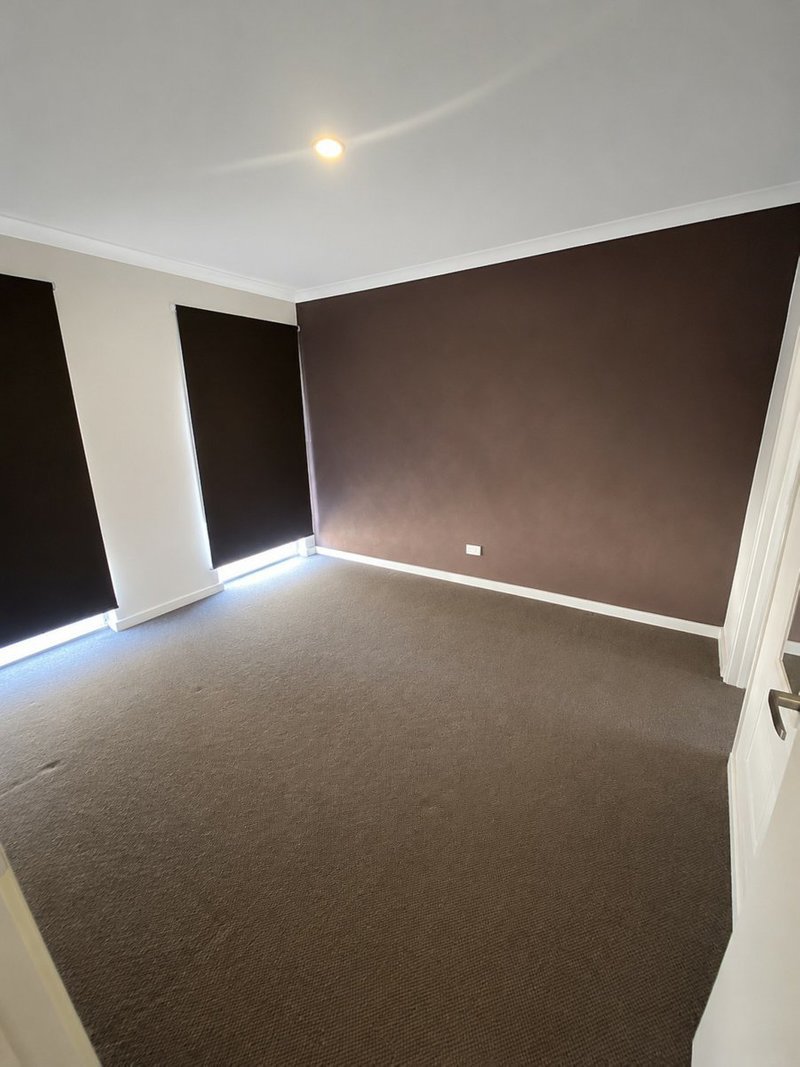 Photo - Unit 5/95 Millbrook Avenue, Bertram WA 6167 - Image 2