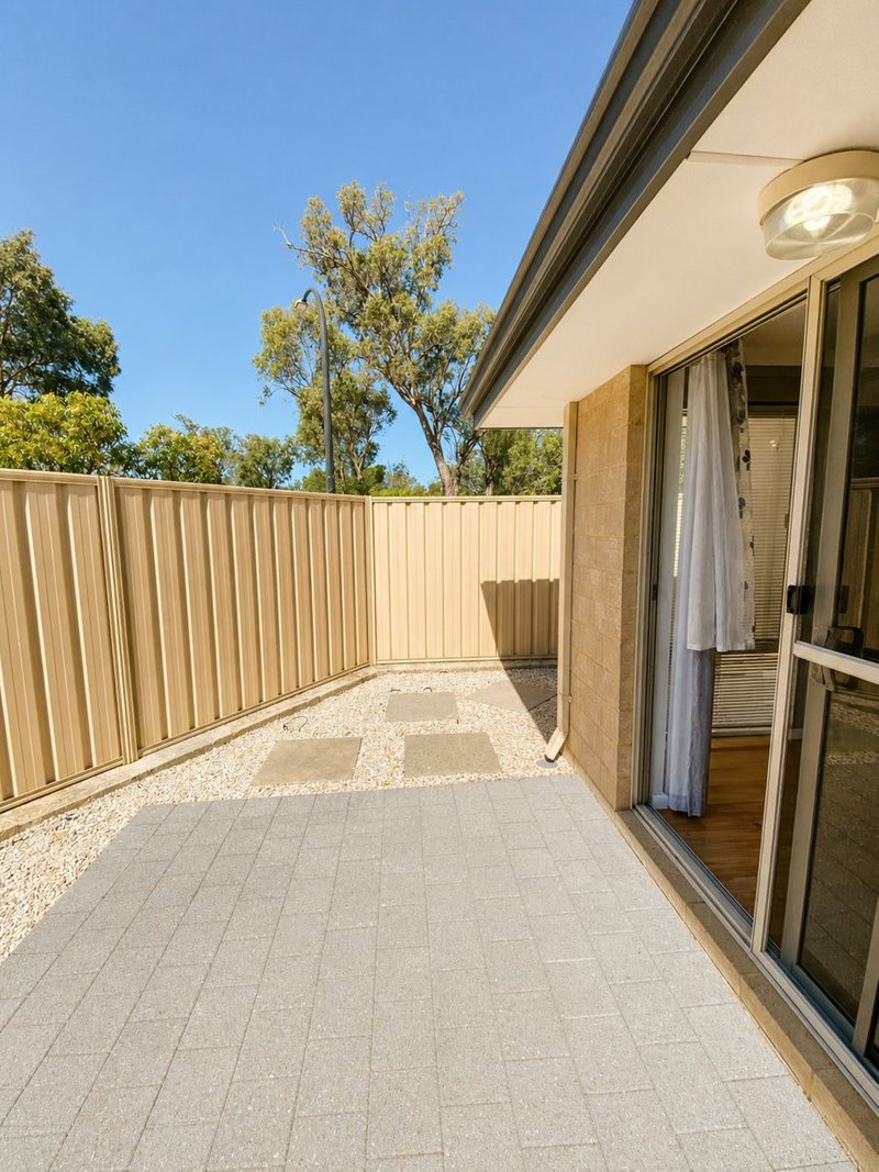 Photo - Unit 5/95 Millbrook Avenue, Bertram WA 6167 - Image 6