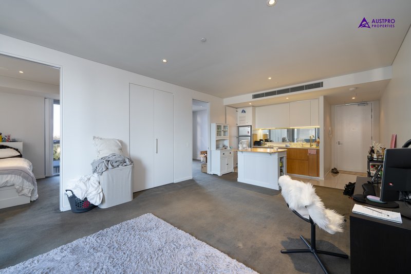 Photo - Unit 604/8 Adelaide Terrace, East Perth WA 6004 - Image 4