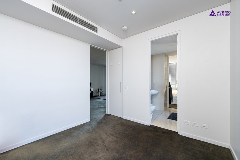 Photo - Unit 604/8 Adelaide Terrace, East Perth WA 6004 - Image 10