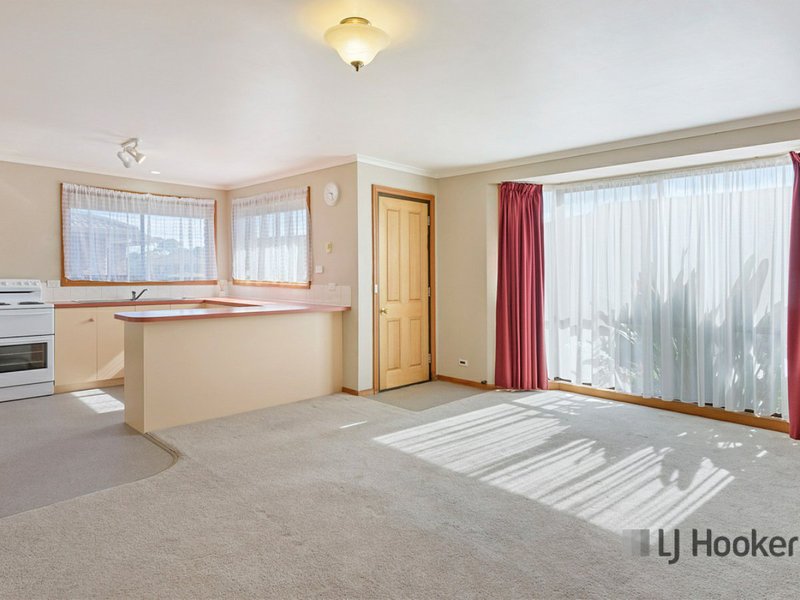 Photo - Unit 6/1 Clerke Street, Penguin TAS 7316 - Image 7