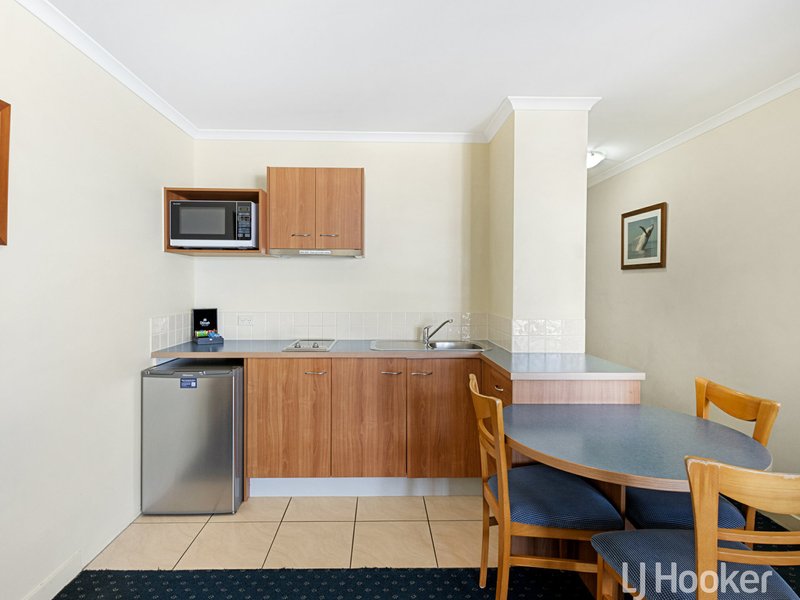 Photo - Unit 614-615/13 Buccaneer Drive, Urangan QLD 4655 - Image 9