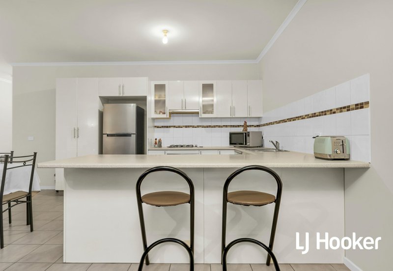 Photo - Unit 6/143 Windham Street, Wallan VIC 3756 - Image 5