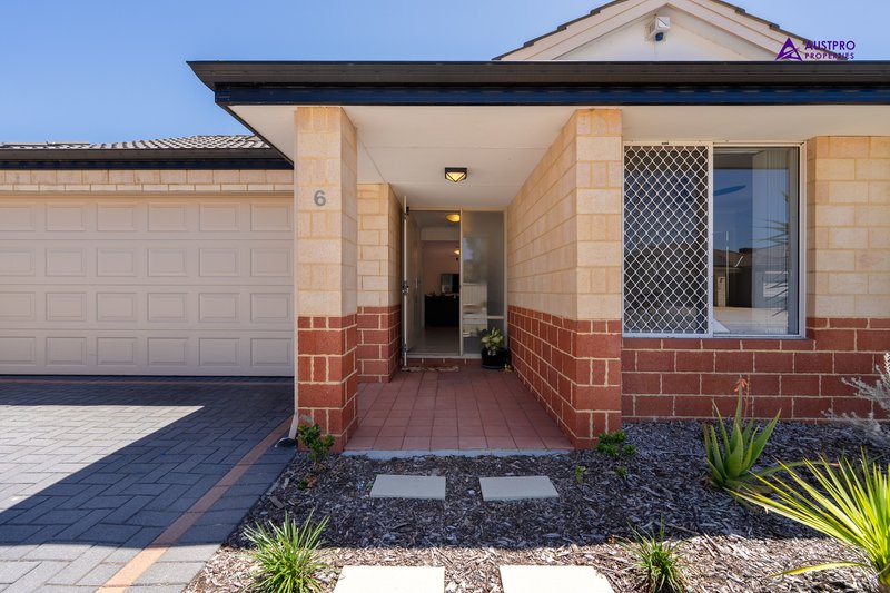 Photo - Unit 6/17 Yallambee Way, Queens Park WA 6107 - Image 2