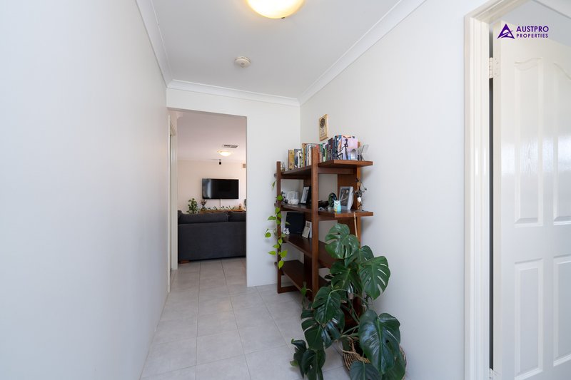 Photo - Unit 6/17 Yallambee Way, Queens Park WA 6107 - Image 4