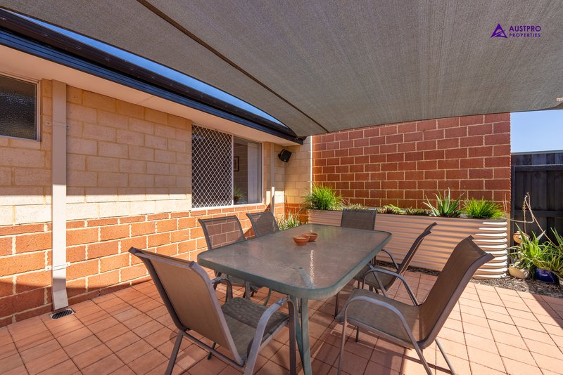 Photo - Unit 6/17 Yallambee Way, Queens Park WA 6107 - Image 25