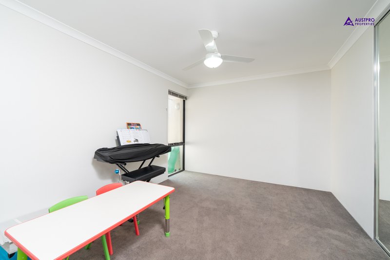 Photo - Unit 6/18 Gowrie Approach, Canning Vale WA 6155 - Image 6