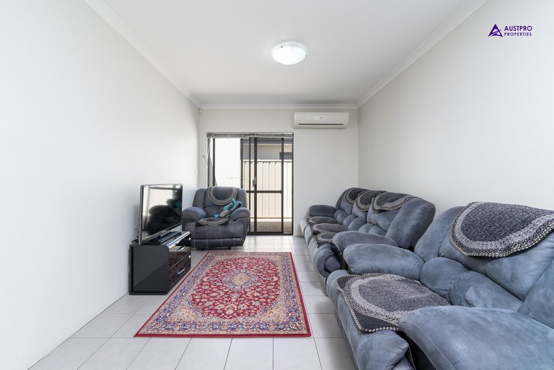 Photo - Unit 6/18 Gowrie Approach, Canning Vale WA 6155 - Image 11