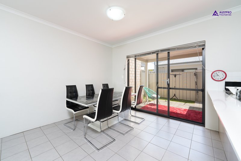 Photo - Unit 6/18 Gowrie Approach, Canning Vale WA 6155 - Image 13