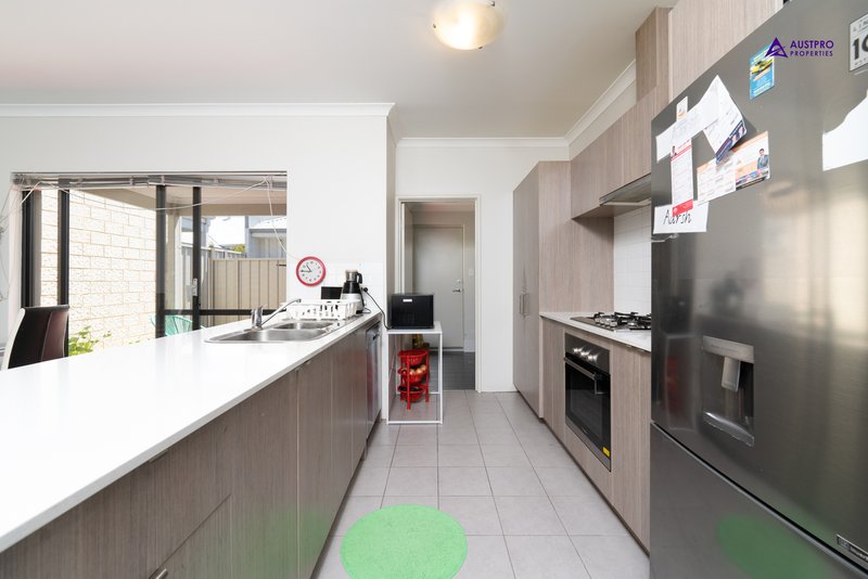 Photo - Unit 6/18 Gowrie Approach, Canning Vale WA 6155 - Image 14