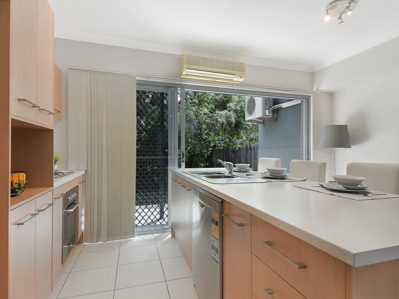 Photo - Unit 6/25 Grasspan Street, Zillmere QLD 4034 - Image 4