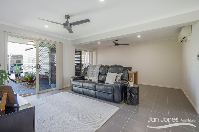 Photo - Unit 6/30 Silvyn St , Redcliffe QLD 4020 - Image 6