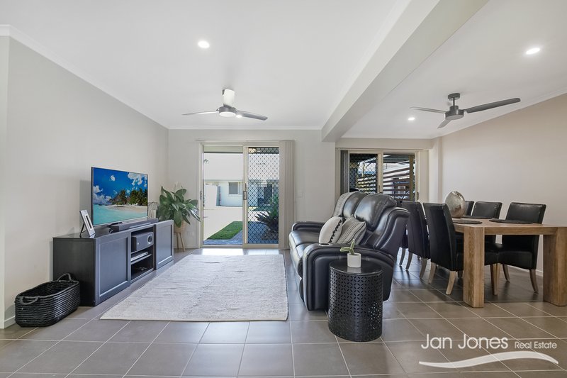 Photo - Unit 6/30 Silvyn St , Redcliffe QLD 4020 - Image 8