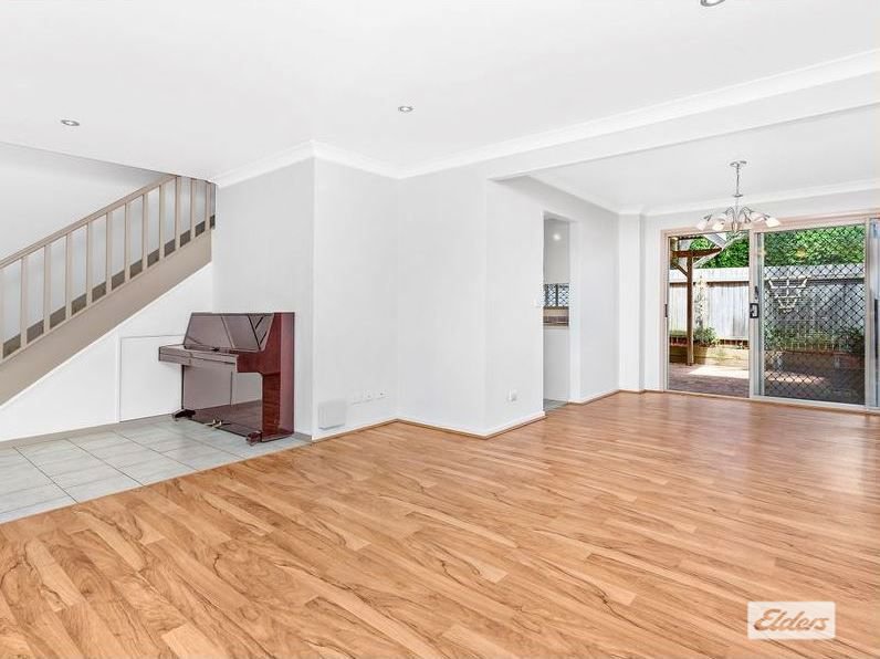 Photo - Unit 6/4 Fisher Street, West Wollongong NSW 2500 - Image 6