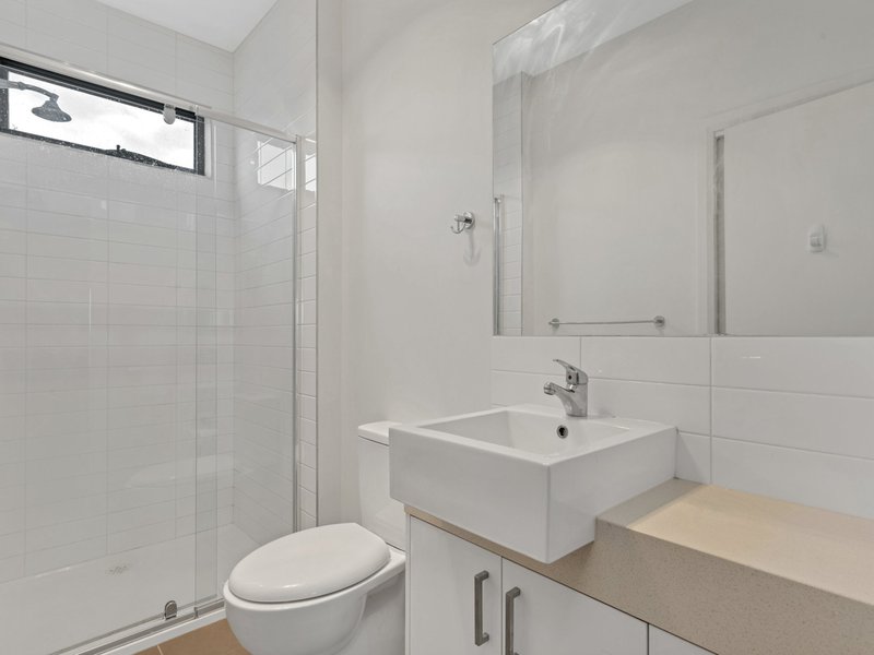 Photo - Unit 6/53 Saxony Drive, Epping VIC 3076 - Image 5