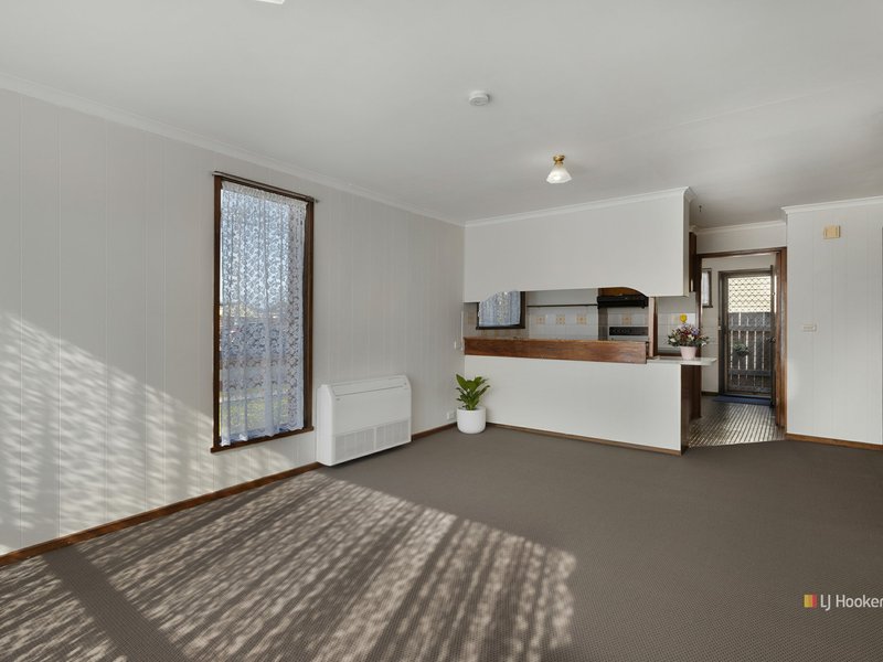 Photo - Unit 6/63 Goldie Street, Wynyard TAS 7325 - Image 4