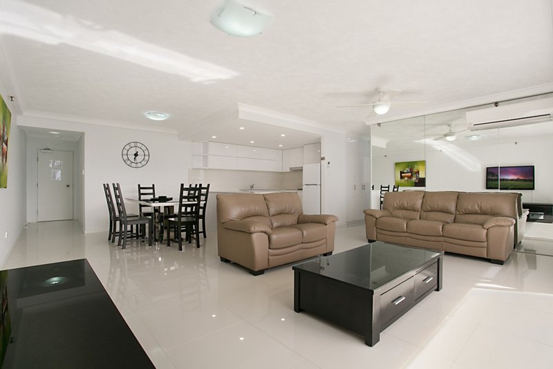 Photo - Unit 6B 5 Clifford Street, Surfers Paradise QLD 4217 - Image 4