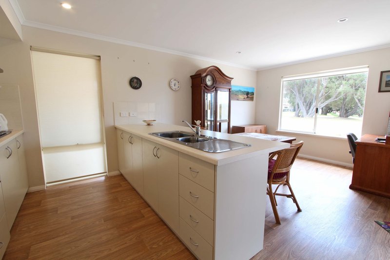 Photo - Unit 7, 770 Ocean Beach Road, Denmark WA 6333 - Image 4