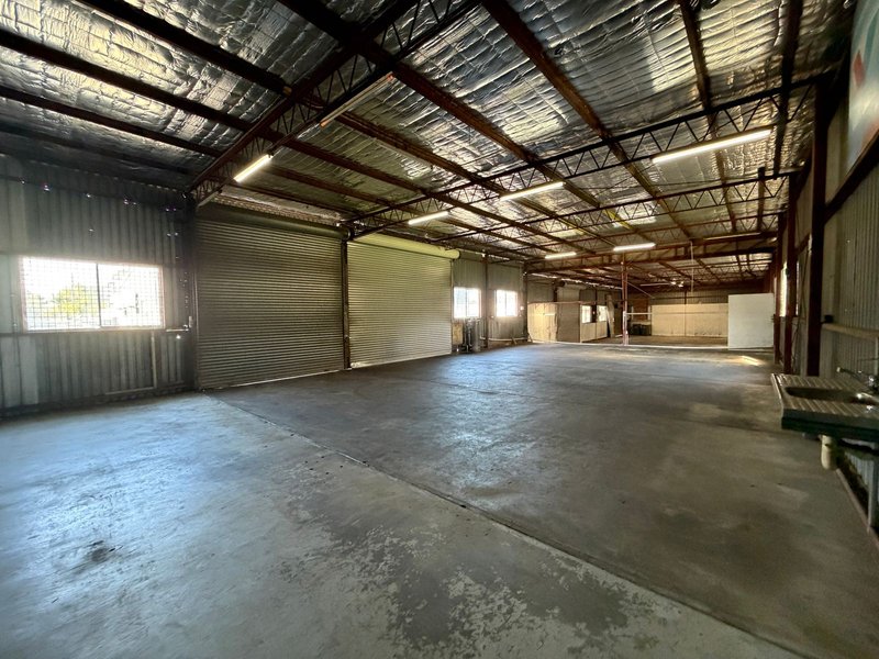 Photo - Unit 7 & 8/32 Beeton Parade, Taree NSW 2430 - Image 2