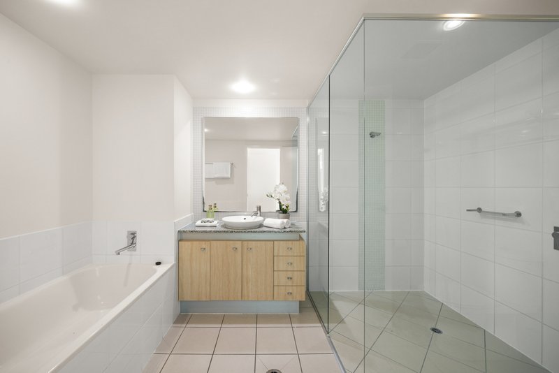 Photo - Unit 705/38 Mahogany Drive, Pelican Waters QLD 4551 - Image 12