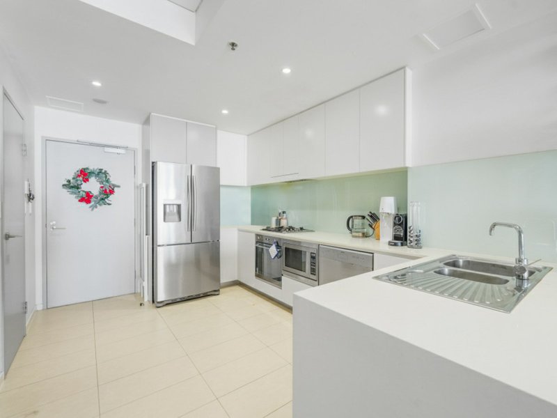 Photo - Unit 705B/8 Bourke Street, Mascot NSW 2020 - Image 6