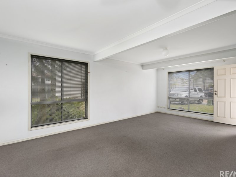 Photo - Unit 71/125 Pappas Way, Nerang QLD 4211 - Image 3