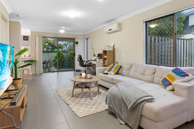 Photo - Unit 7/140-142 Eagleby Rd , Eagleby QLD 4207 - Image 2