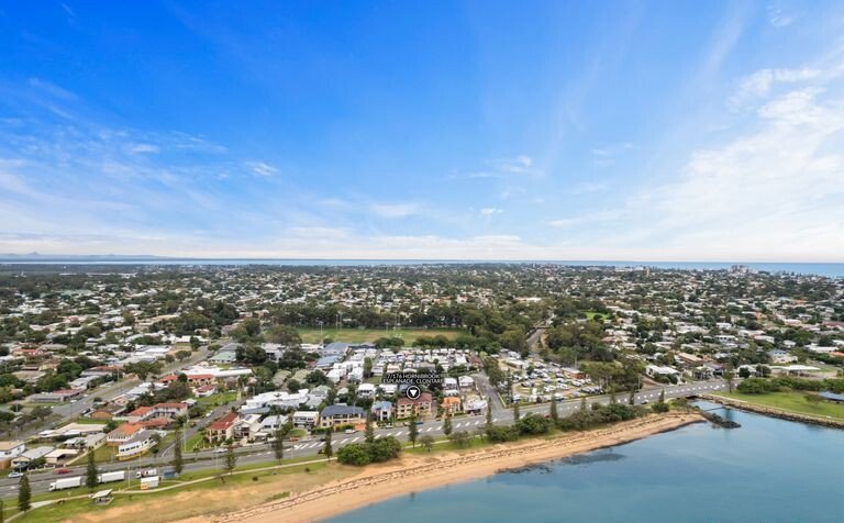 Photo - Unit 7/176-178 Hornibrook Esplanade, Clontarf QLD 4019 - Image 3