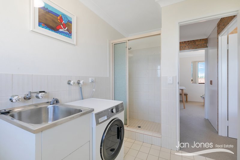 Photo - Unit 7/176-178 Hornibrook Esplanade, Clontarf QLD 4019 - Image 16