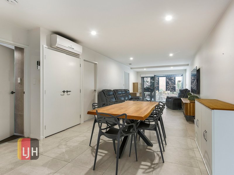 Photo - Unit 7/66 Gamelin Crescent, Stafford QLD 4053 - Image 2