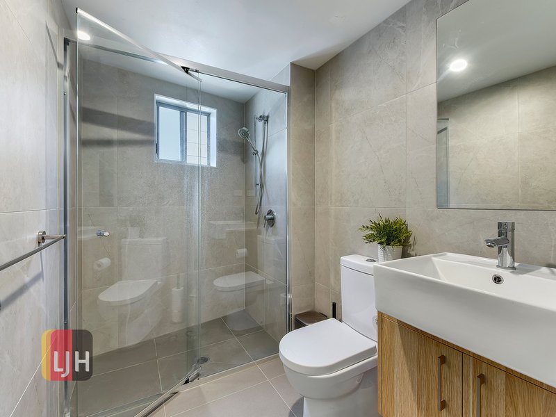 Photo - Unit 7/66 Gamelin Crescent, Stafford QLD 4053 - Image 4