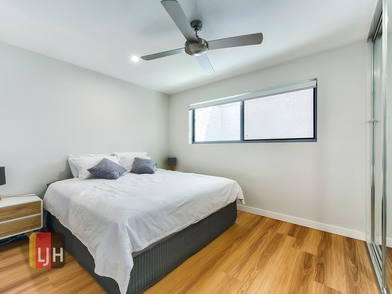 Photo - Unit 7/66 Gamelin Crescent, Stafford QLD 4053 - Image 7