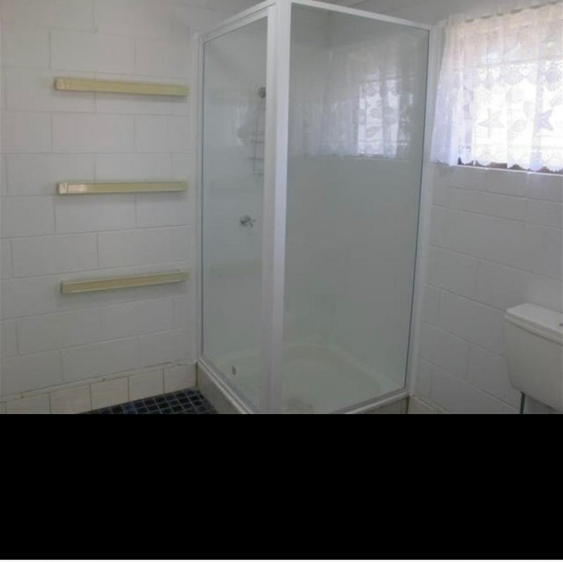 Photo - Unit 8, 2A Powell Street, Bowen QLD 4805 - Image 12