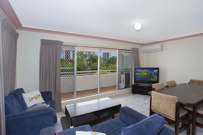 Photo - Unit 8 55-56 Paradise Island, Surfers Paradise QLD 4217 - Image 5