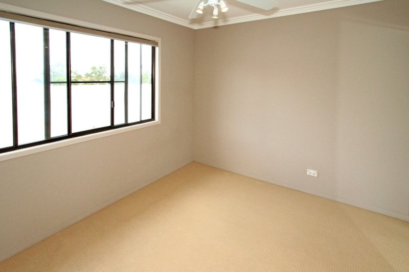 Photo - Unit 8/15 Parkside Place, Norman Gardens QLD 4701 - Image 2