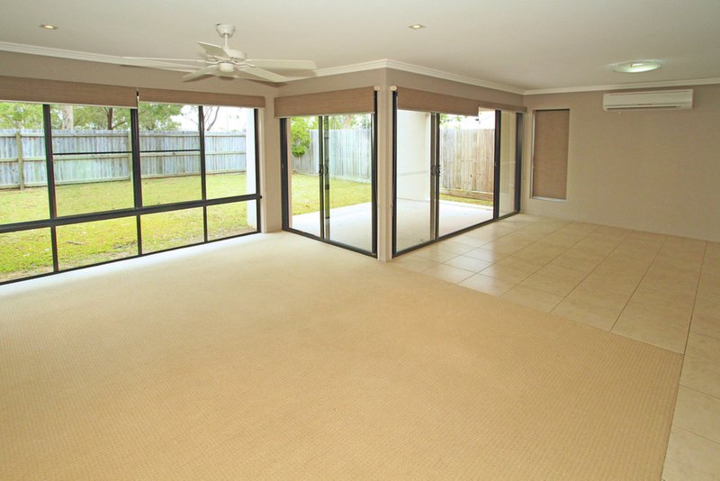 Photo - Unit 8/15 Parkside Place, Norman Gardens QLD 4701 - Image 11