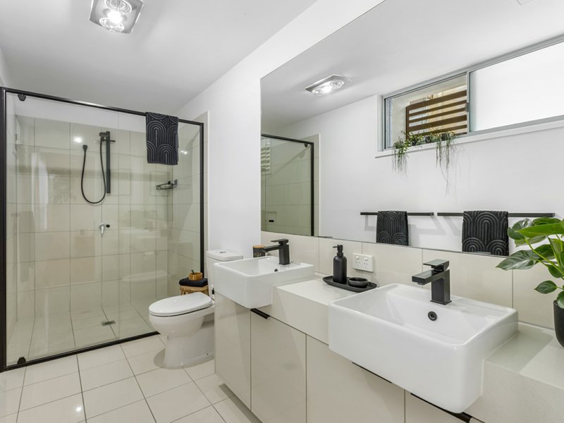 Photo - Unit 81/5033 Emerald Island Drive, Carrara QLD 4211 - Image 14