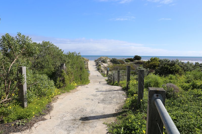 Photo - Unit 8/23 Seaview Road, West Beach SA 5024 - Image 15