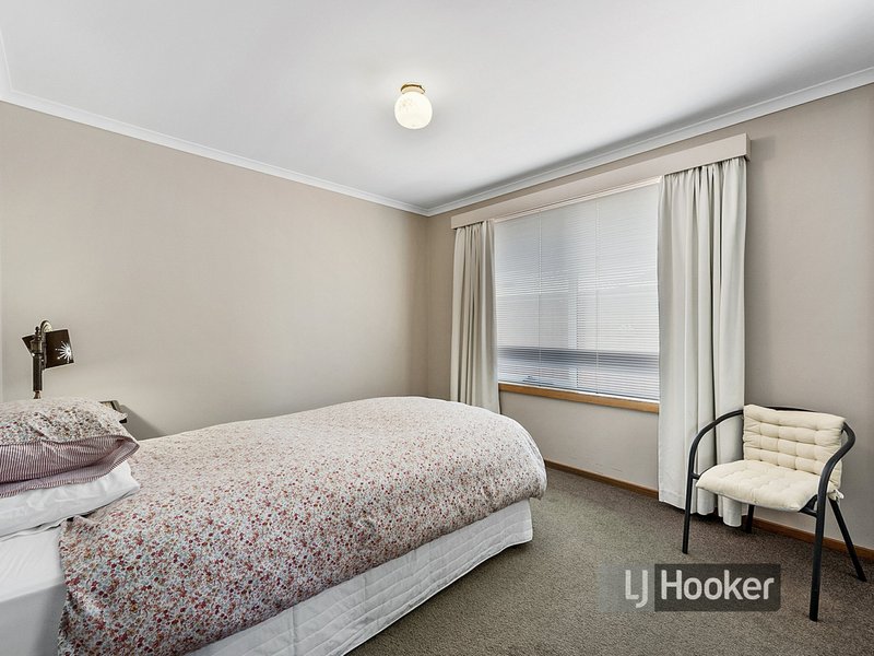 Photo - Unit 8/31 Saunders Street, Wynyard TAS 7325 - Image 8